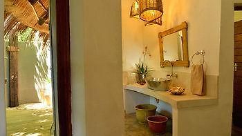 Bakwena Lodge Kasane Ngoại thất bức ảnh