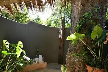 Bakwena Lodge Kasane Ngoại thất bức ảnh