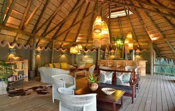 Bakwena Lodge Kasane Ngoại thất bức ảnh