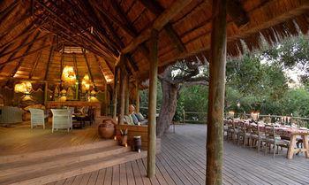 Bakwena Lodge Kasane Ngoại thất bức ảnh